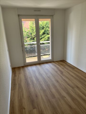 Location Appartement 3 pièces 61m² - Photo 4