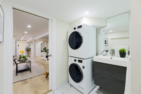 For Lease - 6 Luttrell Avenue Unit# Basement, Toronto, Ontario - Photo 4