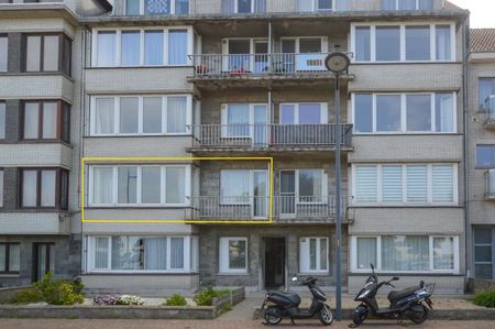 Lichtrijk twee slaapkamer appartement te huur in Oostende - Photo 4