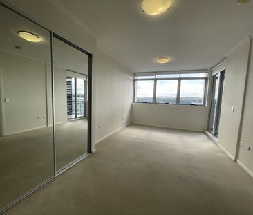 One Bedroom Apartment With The View - Photo 3