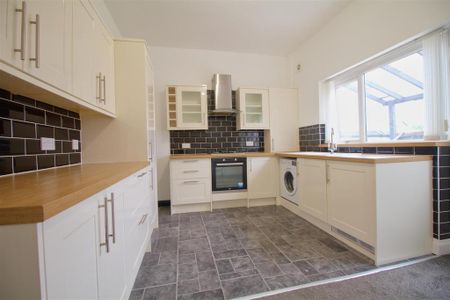 2 bedroom terraced house to rent - Photo 5