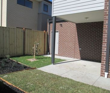 Modern 4-Bedroom Family Home - Photo 6