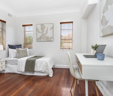 Charming and inspiring family opportunity - Photo 2