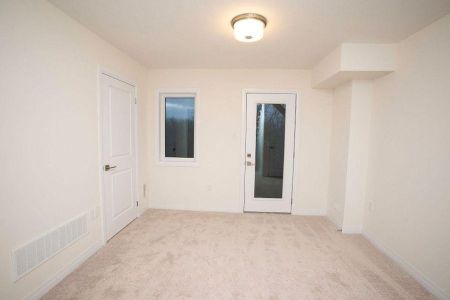 For Lease - 84 Fieldridge Crescent, Brampton, Ontario - Photo 4