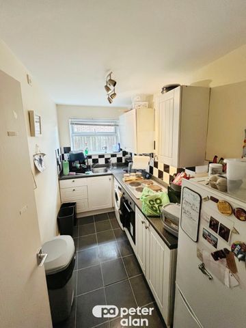 Collingwood Crescent, NEWPORT - Photo 2