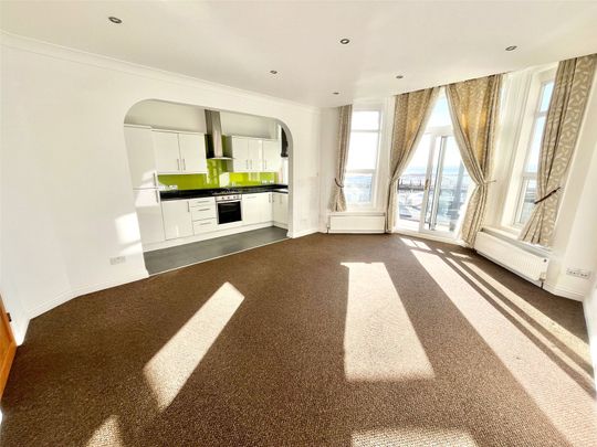 Mount Liell Court East, The Leas, Westcliff-on-Sea, Essex, SS0 8HH - Photo 1