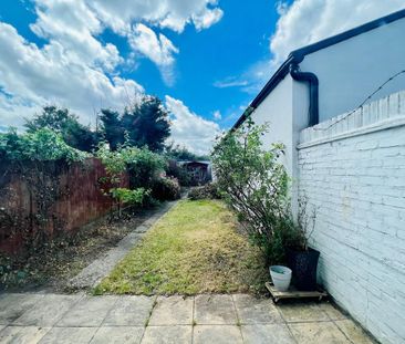 3 bedroom terraced house to rent - Photo 5