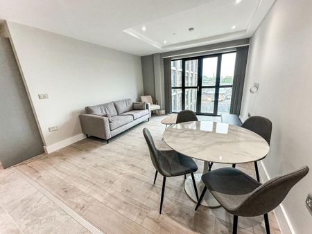 2 bedroom flat to rent - Photo 2