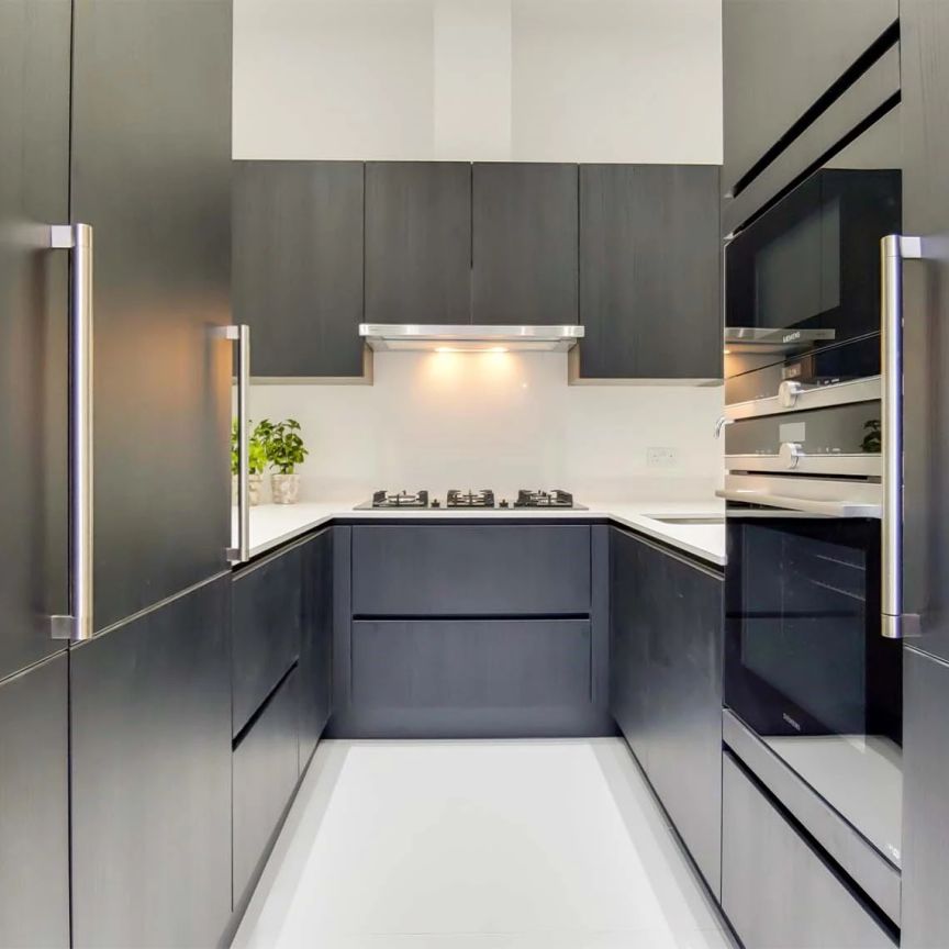 4 Bedroom Apartment - Photo 1