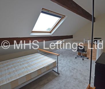 2 Bedroom Mid Terraced House for rent in Autumn Grove - Photo 4