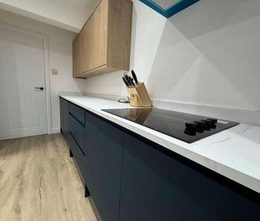 Newly Refurbished Ensuite Room With Kitchenette, PE1 - Photo 6