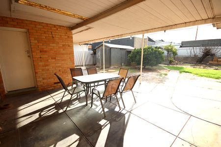 6-bedroom shared house / townhouse, Fox Avenue - Photo 5