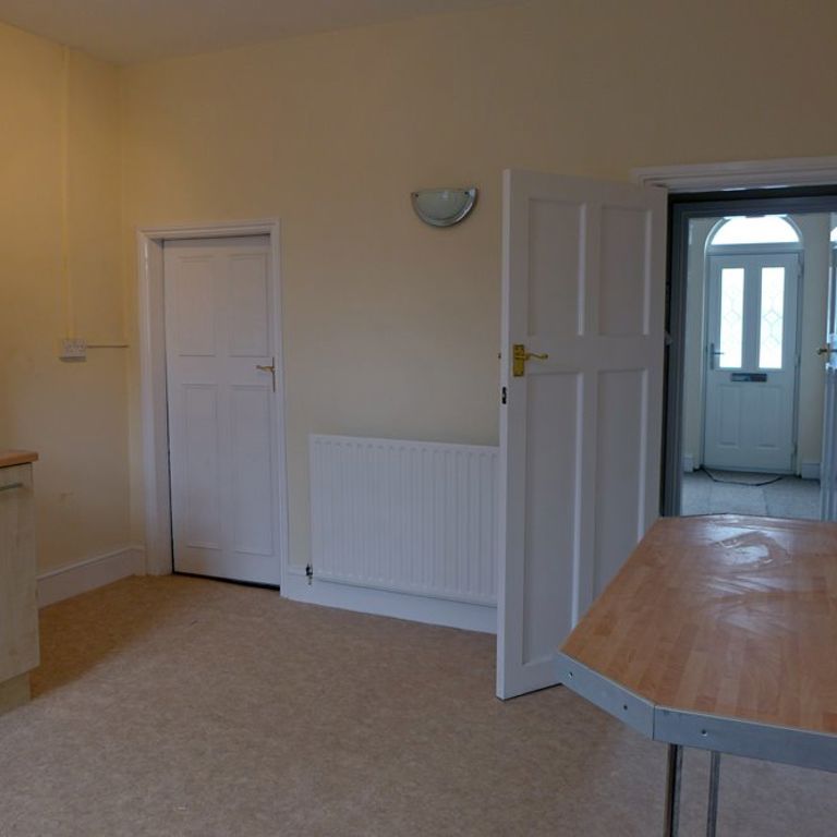 Lyde Green, Cradley, Halesowen, B63 - Photo 1