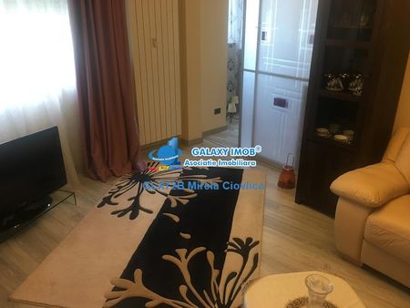 Inchiriere garsoniera Unirii Casa Poporului - Fotografie 3