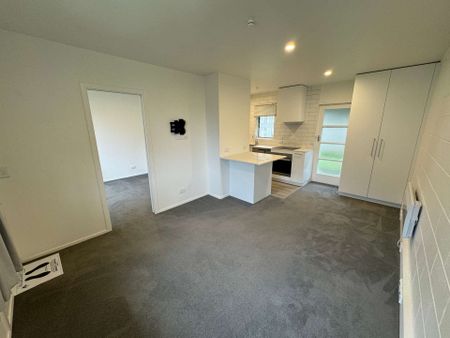 One bedroom unit in the bays - Photo 2