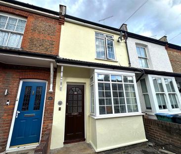 3 bedroom terraced house to rent - Photo 6