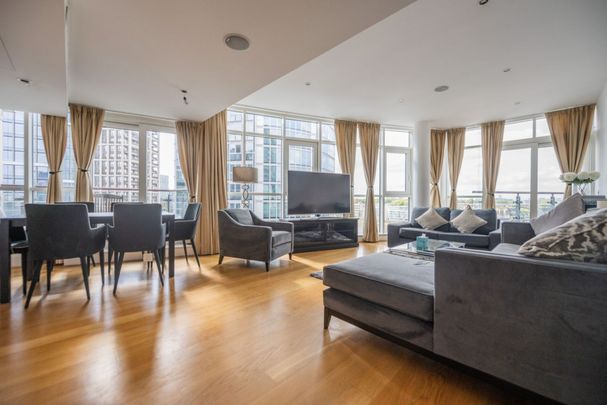 St. George Wharf SW8 - Photo 1