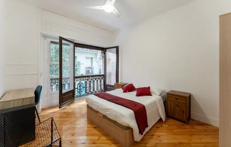 Calle de la Victoria, Madrid, Community of Madrid 28012 - Photo 2