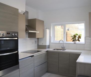 2 Bed Semi-Detached House, Abbey Road, CR0 - Photo 6