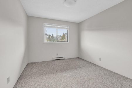 Cypress Glen Apartments - Photo 2