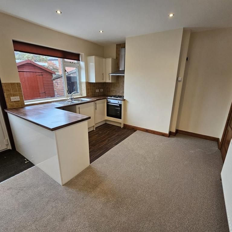 2 bedroom semi-detached house to rent - Photo 1