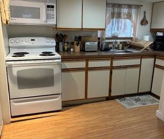 FURNISHED 1br/1bth COOK ST VILLAGE - Photo 3