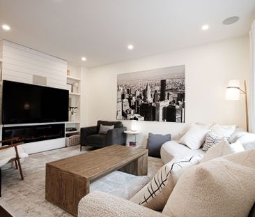 For Lease - 3301 Nadine Crescent, Mississauga, Ontario - Photo 2