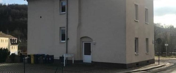 DG 3,5-Zimmer mit Tageslichtbad und Laminat in ruhiger Lage!!! - Foto 1