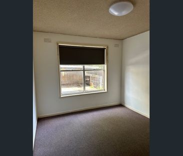 Two Bedroom Unit in a Perfect Location - Photo 4