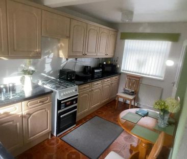 2 bedroom terraced house to rent - Photo 5