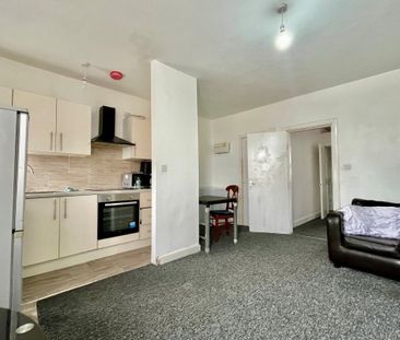 Dewsbury Road - Photo 3