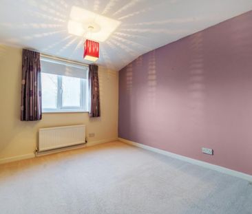 2 bedroom end of terrace house to rent - Photo 4