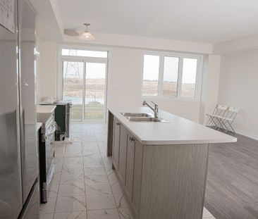 For Lease - 386 Barker Parkway, Thorold, Ontario - Photo 5