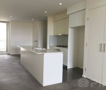 Two Bedroom Apartment with city view - Photo 2