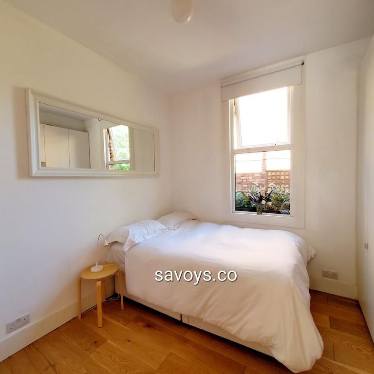 3 bedroom flat to rent - Photo 1
