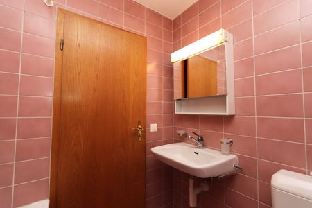 2.5 Zimmer, 65 m², 2. Stock - Photo 5