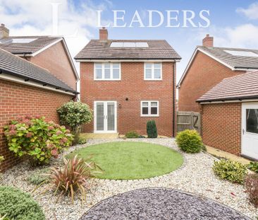 3 bedroom house to rent Lewry Road, Botley, Southampton, SO32 - Photo 6