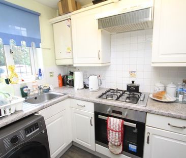 2 bedroom terraced house to rent - Photo 1