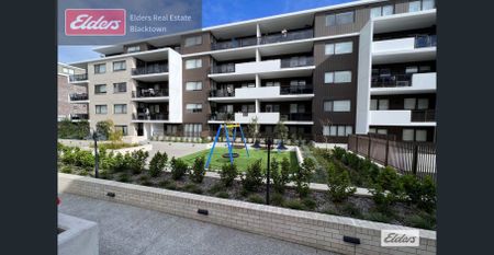 Modern, Bright & Spacious Apartment in Prime Location - Photo 3