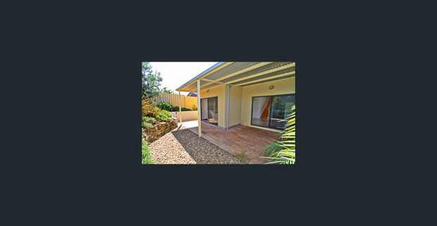 Stylish & Modern Entertainer - Photo 1