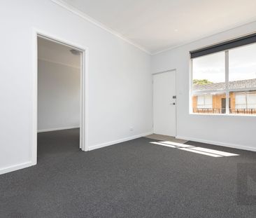 4/13 Clarendon Parade, West Footscray, Vic 3012 - Photo 1
