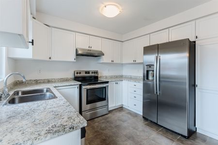 For Lease - 76 Argento Crescent, Vaughan, Ontario - Photo 3