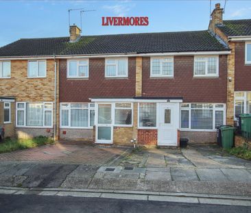 3 bedroom Terraced House to let - Photo 5