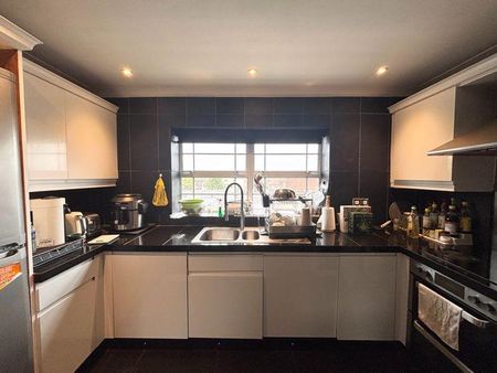 2 bedroom apartment to rent - Photo 3