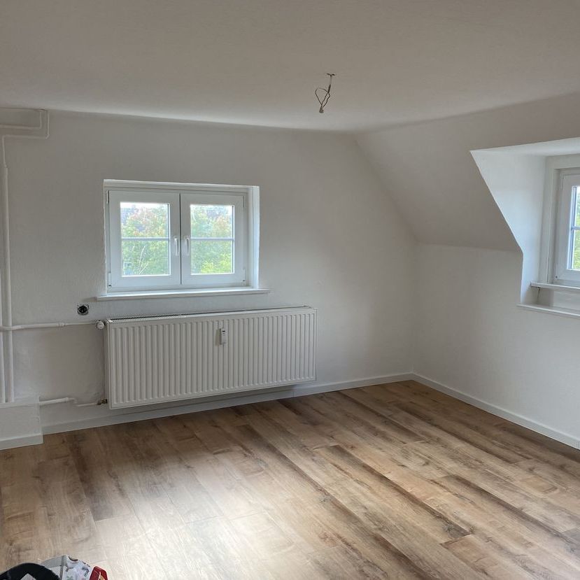 *Über den Dächern von Elmshorn* Gemütliche 2-Zimmer-Dachgeschoßwohnung - Photo 1