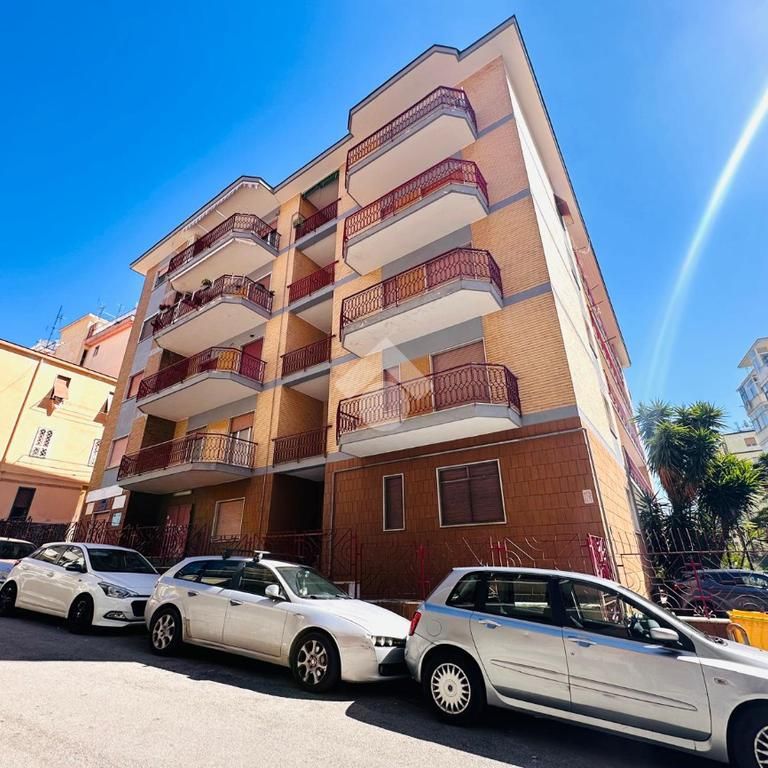 Trilocale in affitto - Photo 1