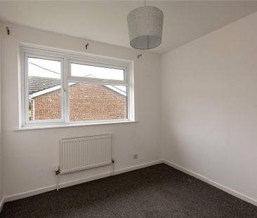 3 bedroom end of terrace house to rent - Photo 5