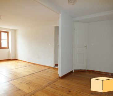 Location Appartement 3 pièces 97m² BELLEY 01300 - Photo 2