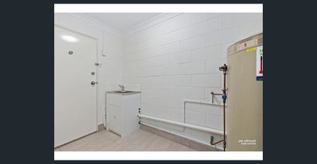 UNIT COMPLEX CLOSE TO HOSPITAL - Photo 4