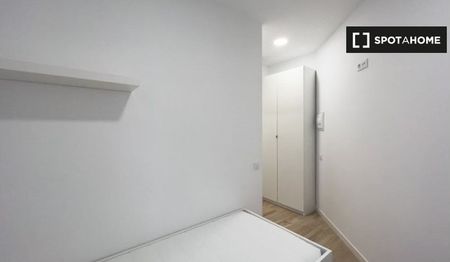 barcelona, Catalonia 08028 - Foto 2